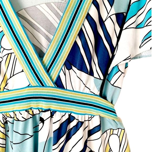 BCBGMAXAZRIA Abstract Art Deco Butterfly Blouse Striped Belted Peplum Top Sz M - Picture 10 of 15